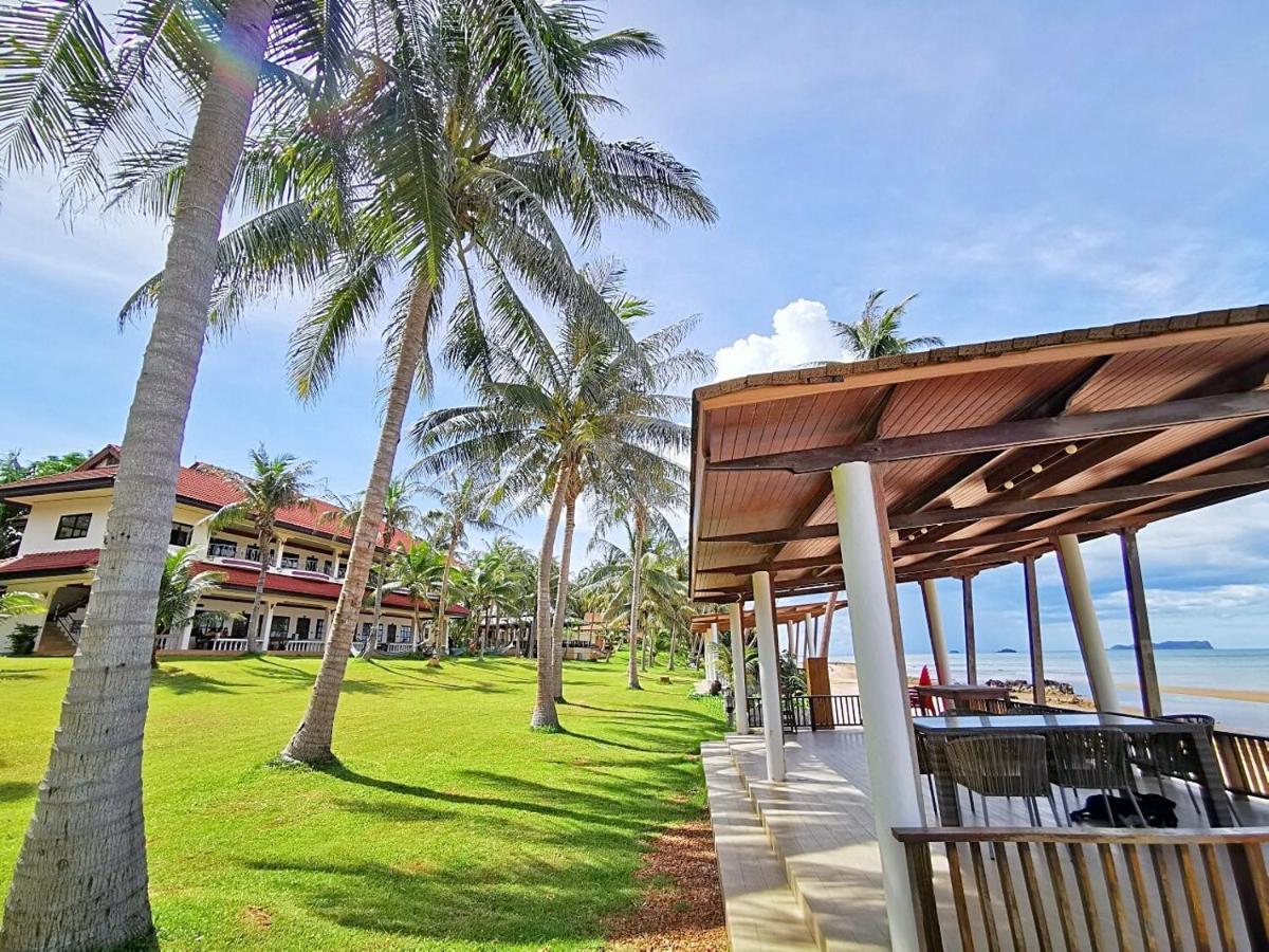 Ban Saithong Beach Resort Bang Saphan Noi Exterior photo