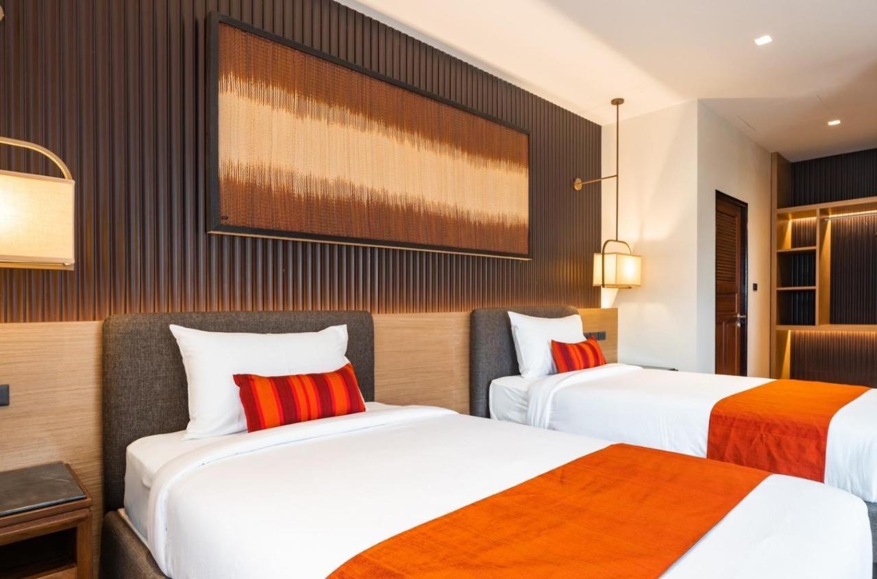 Ban Saithong Beach Resort Bang Saphan Noi Exterior photo
