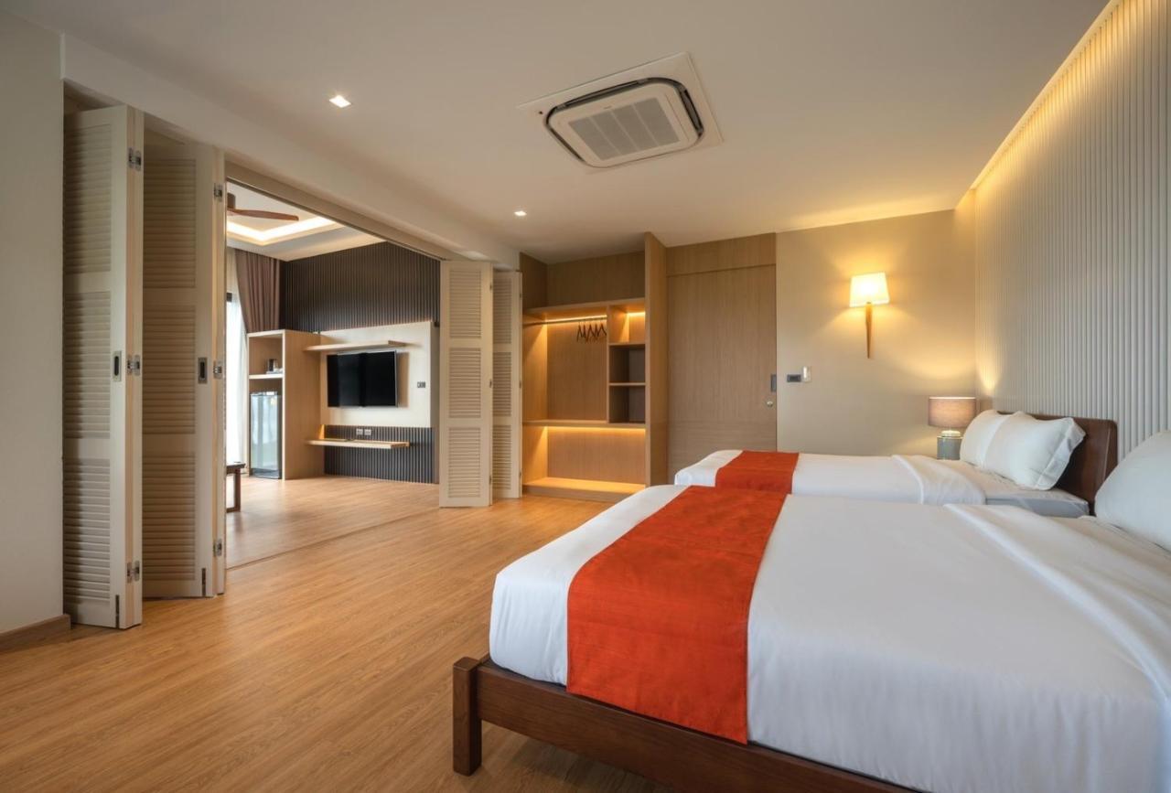 Ban Saithong Beach Resort Bang Saphan Noi Exterior photo