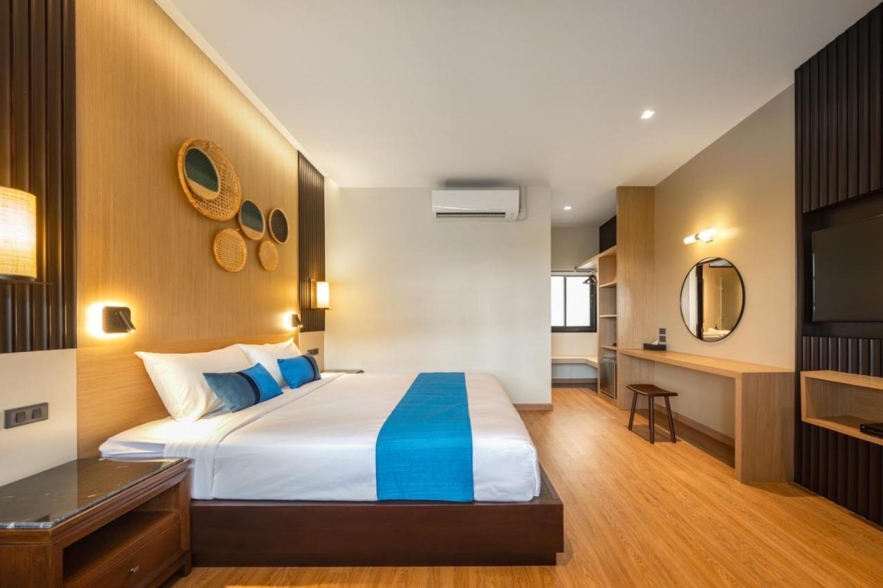 Ban Saithong Beach Resort Bang Saphan Noi Exterior photo