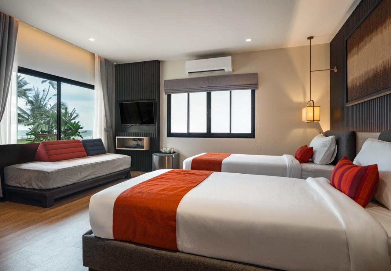 Ban Saithong Beach Resort Bang Saphan Noi Exterior photo
