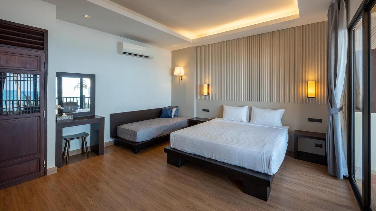 Ban Saithong Beach Resort Bang Saphan Noi Exterior photo