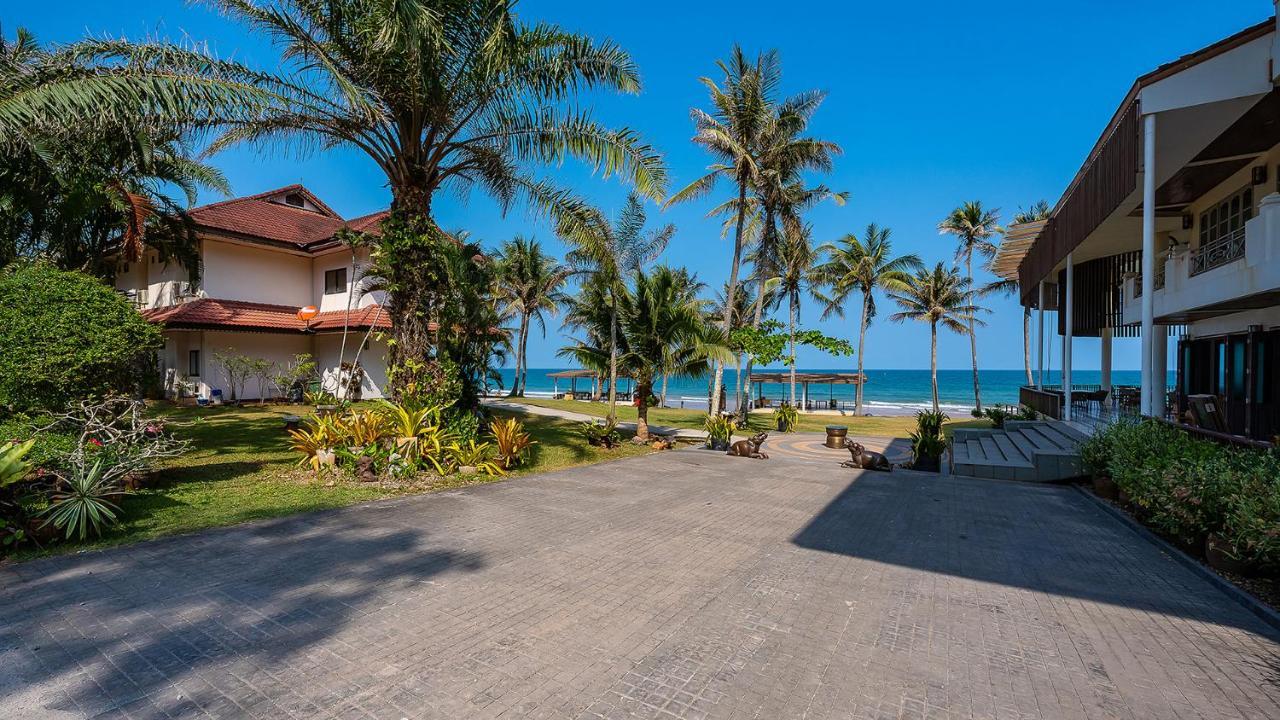 Ban Saithong Beach Resort Bang Saphan Noi Exterior photo