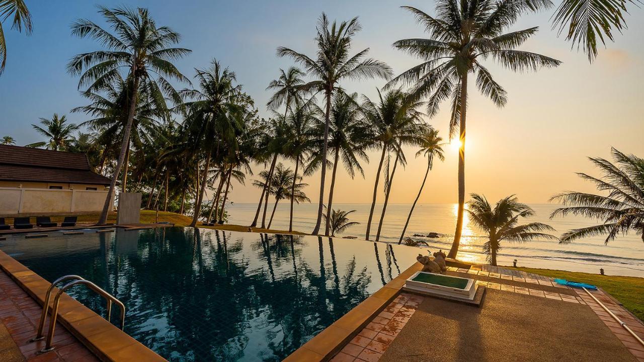 Ban Saithong Beach Resort Bang Saphan Noi Exterior photo
